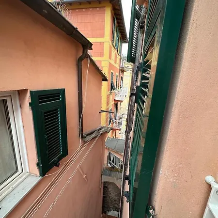Elegante Stanza Rossa Mottino23 Lerici