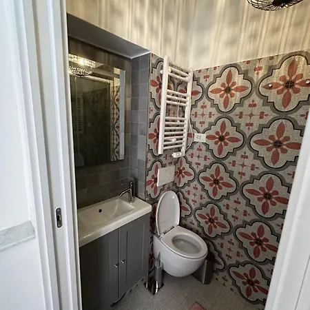 Frühstückspension Elegante Stanza Rossa Mottino23