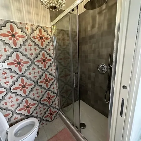 Elegante Stanza Rossa Mottino23 3*