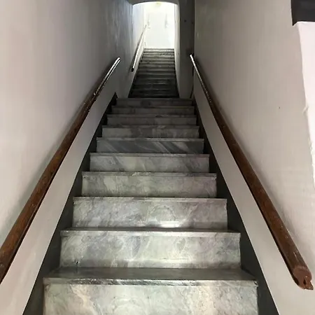 Elegante Stanza Rossa Mottino23 *