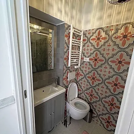 לינה וארוחת בוקר Elegante Stanza Rossa Mottino23