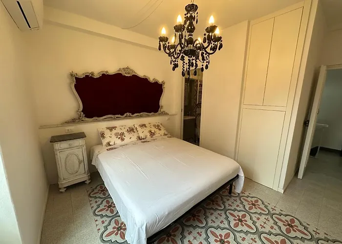 Elegante Stanza Rossa Mottino23 3* Lerici