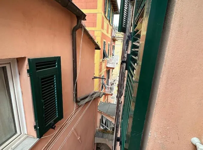 Elegante Stanza Rossa Mottino23 Lerici